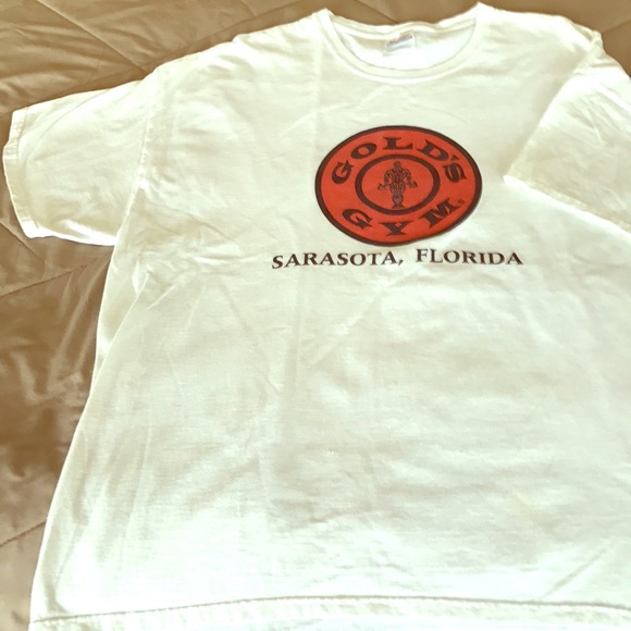 Hanes Other - Gold's Gym Tshirt